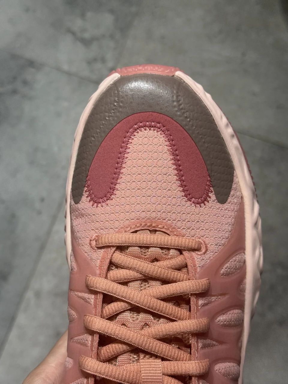 度几乎贴合, 利伯顿