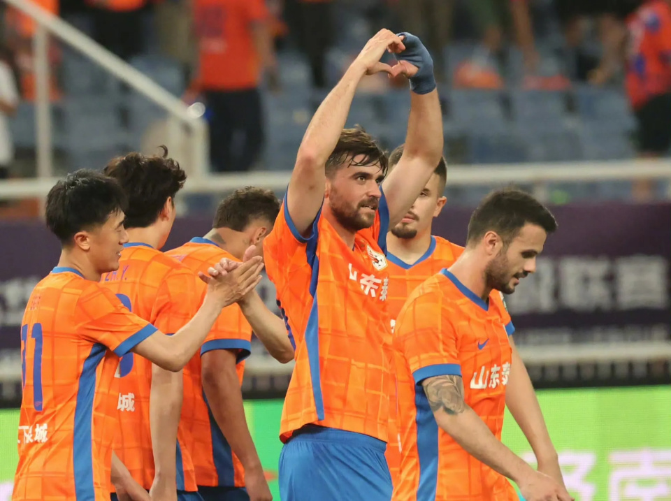 续在, 登场之后表